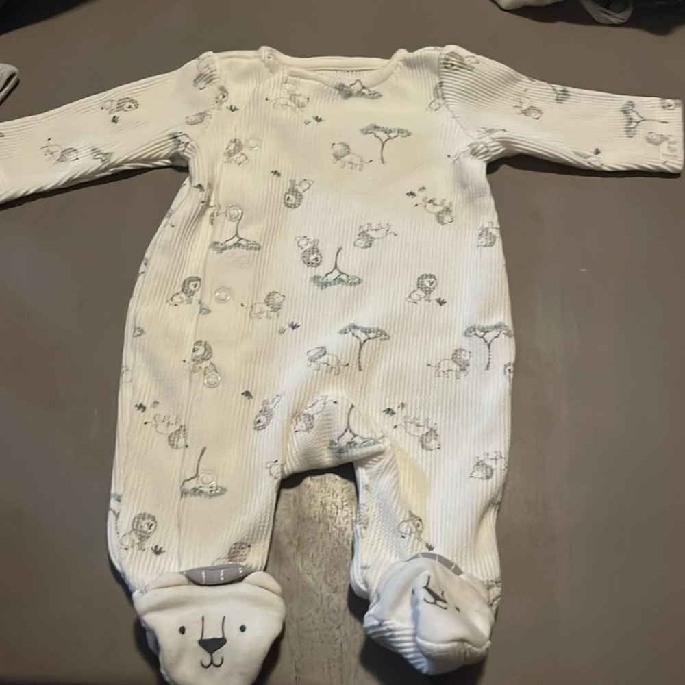 Newborn “Just one you” by Carter’s outfit, Newborn, never worn, brand new